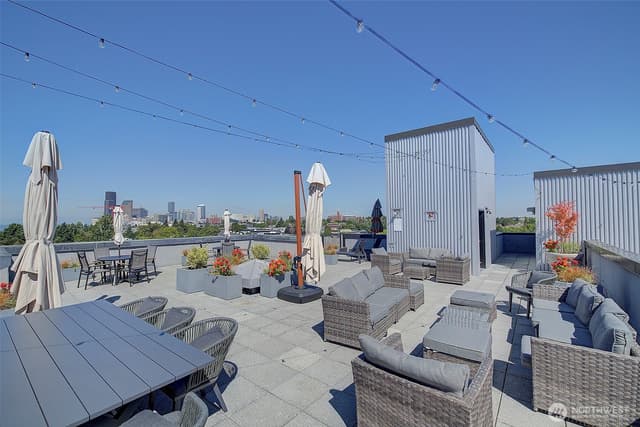 Property photo for 303 23rd Avenue S #506, Seattle photo 3