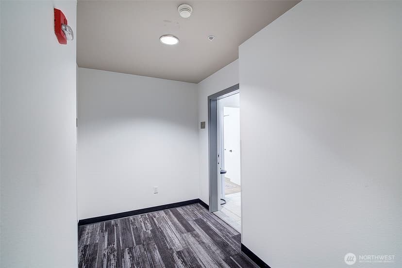 Property photo for 303 23rd Avenue S #506, Seattle photo 22