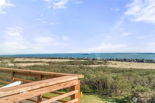 Property photo for 1459 E Ocean Shores Boulevard SW, Ocean Shores photo 3