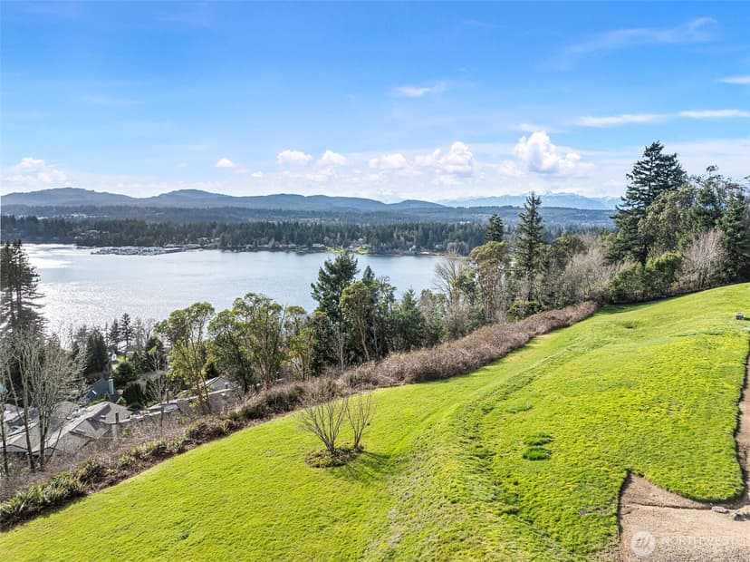Property photo for 3330 Narrows View Lane NE #201, Bremerton photo 29