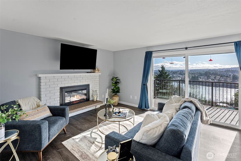 Property photo for 3330 Narrows View Lane NE #201, Bremerton photo 15