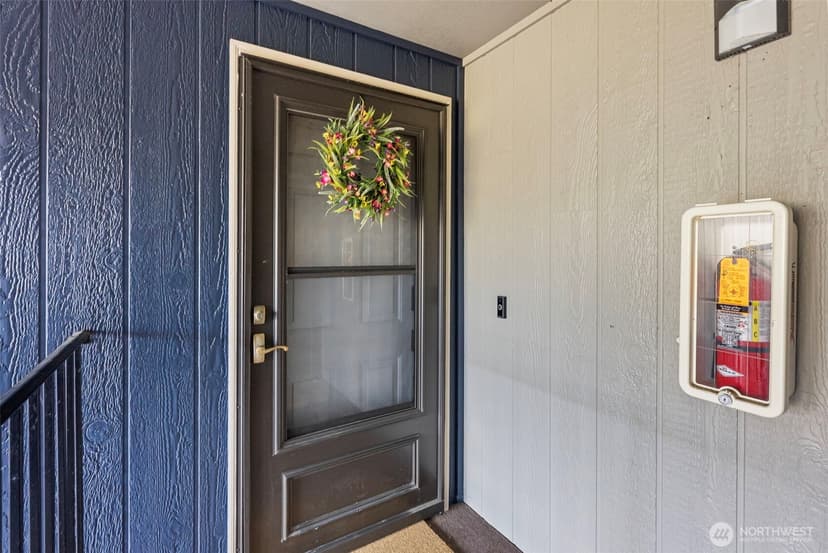 Property photo for 3330 Narrows View Lane NE #201, Bremerton photo 4