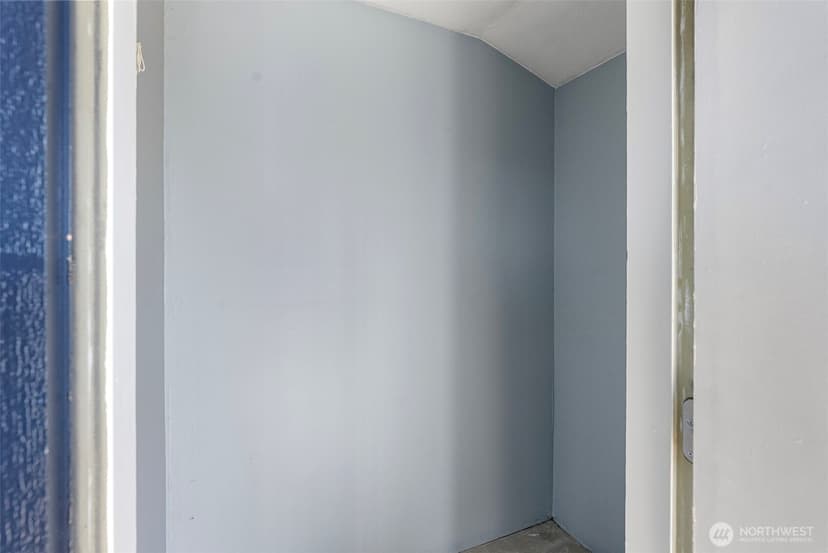 Property photo for 3330 Narrows View Lane NE #201, Bremerton photo 27