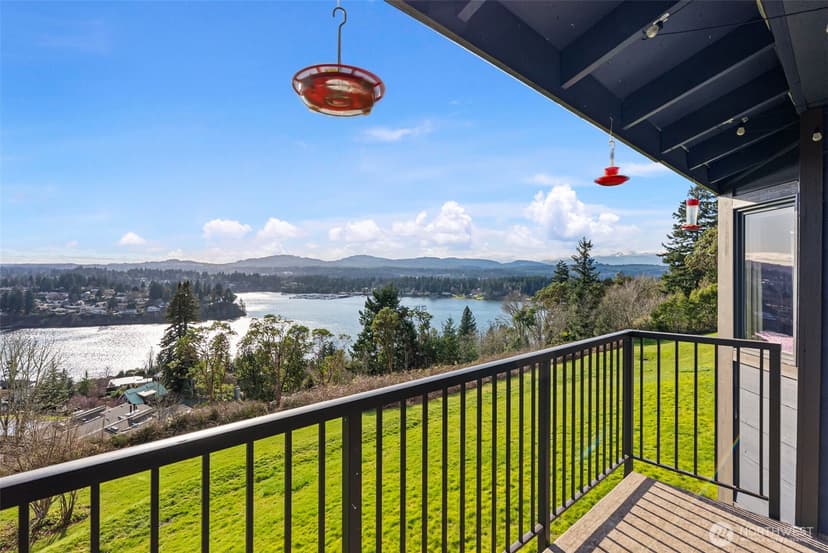 Property photo for 3330 Narrows View Lane NE #201, Bremerton photo 26