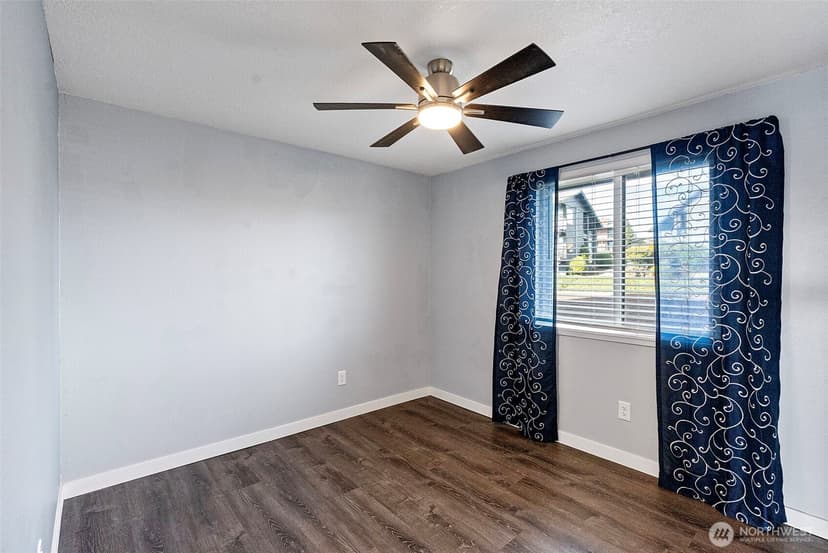 Property photo for 3330 Narrows View Lane NE #201, Bremerton photo 22
