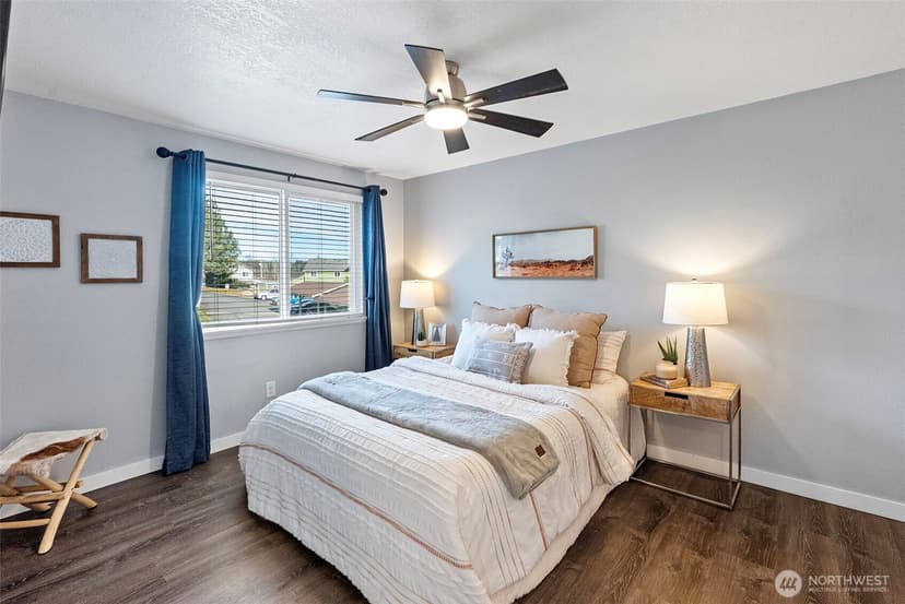Property photo for 3330 Narrows View Lane NE #201, Bremerton photo 18