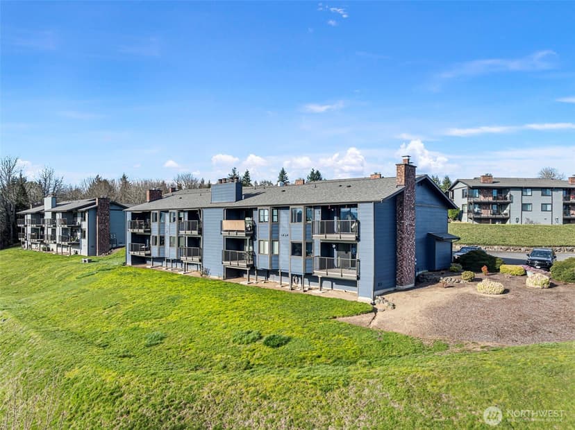 Property photo for 3330 Narrows View Lane NE #201, Bremerton photo 28