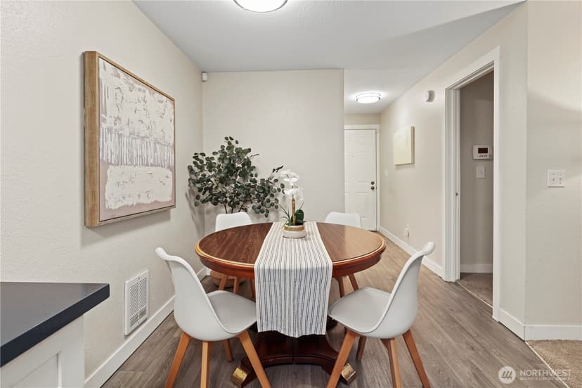 Property photo for 16817 Larch Way #E103, Lynnwood photo 6