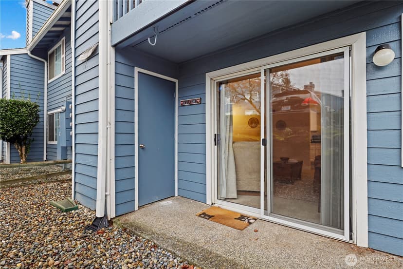 Property photo for 16817 Larch Way #E103, Lynnwood photo 18