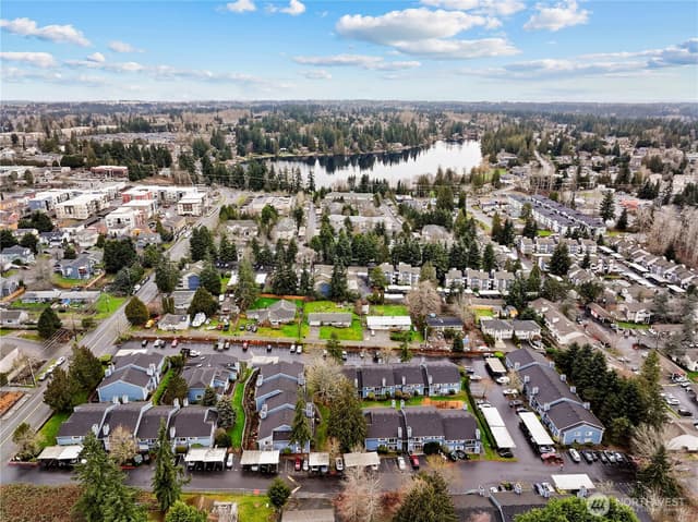 Property photo for 16817 Larch Way #E103, Lynnwood photo 2