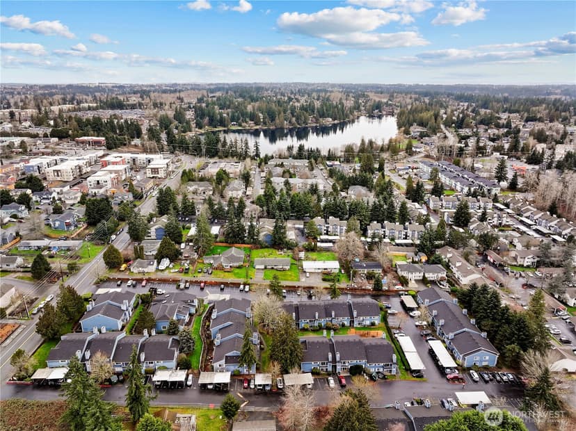 Property photo for 16817 Larch Way #E103, Lynnwood photo 2