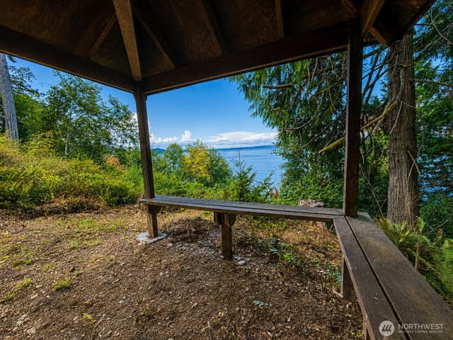 Property photo for 7418 NW Ioka Drive, Silverdale photo 4