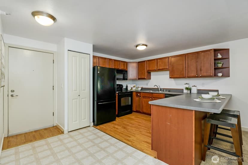 Property photo for 700 Front Street S #E 103, Issaquah photo 6