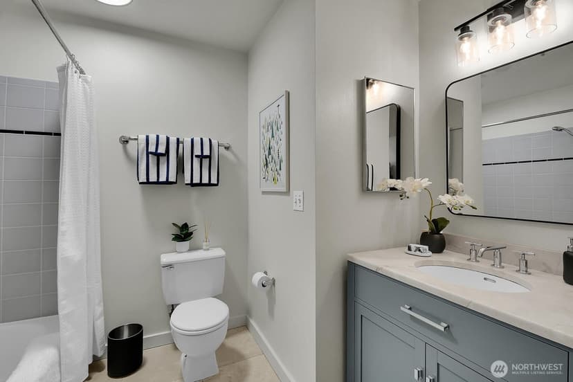 Property photo for 2414 1st Avenue #321, Seattle photo 24