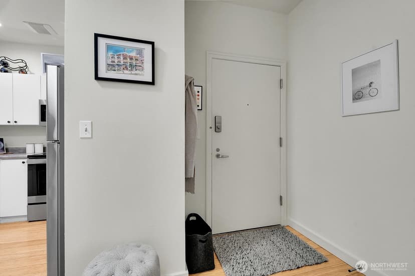 Property photo for 2414 1st Avenue #321, Seattle photo 25