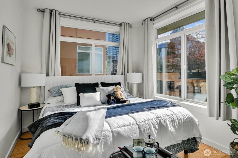 Property photo for 2414 1st Avenue #321, Seattle photo 12