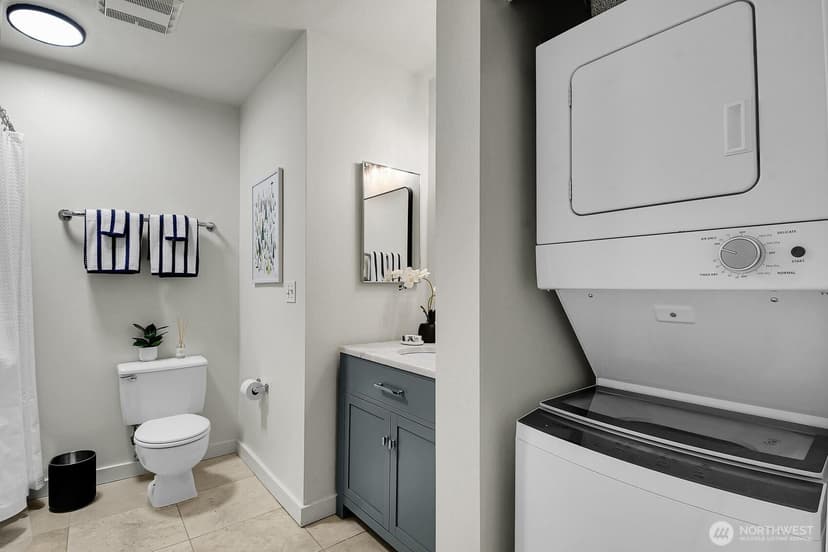 Property photo for 2414 1st Avenue #321, Seattle photo 22
