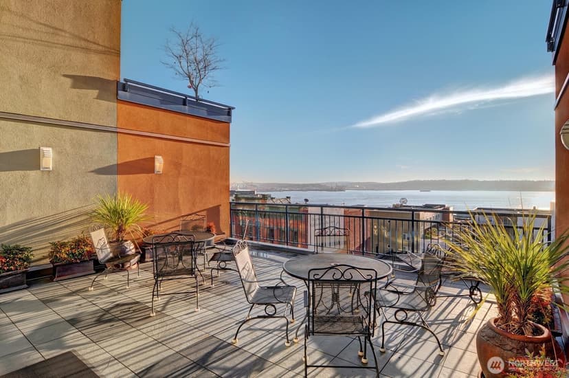 Property photo for 2414 1st Avenue #321, Seattle photo 40