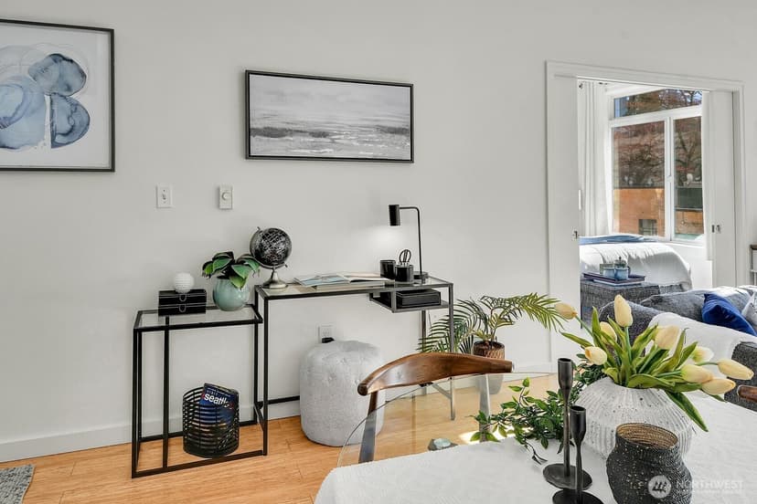 Property photo for 2414 1st Avenue #321, Seattle photo 18