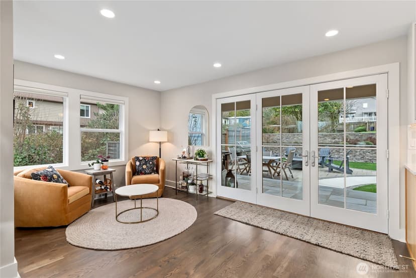 Property photo for 9604 44th Avenue SW, Seattle photo 13