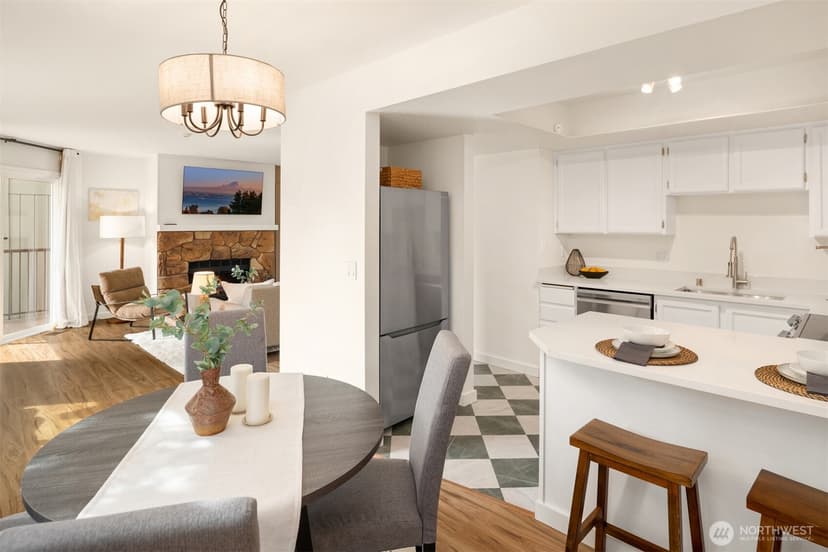 Property photo for 18003 108th Avenue NE #B2, Bothell photo 9