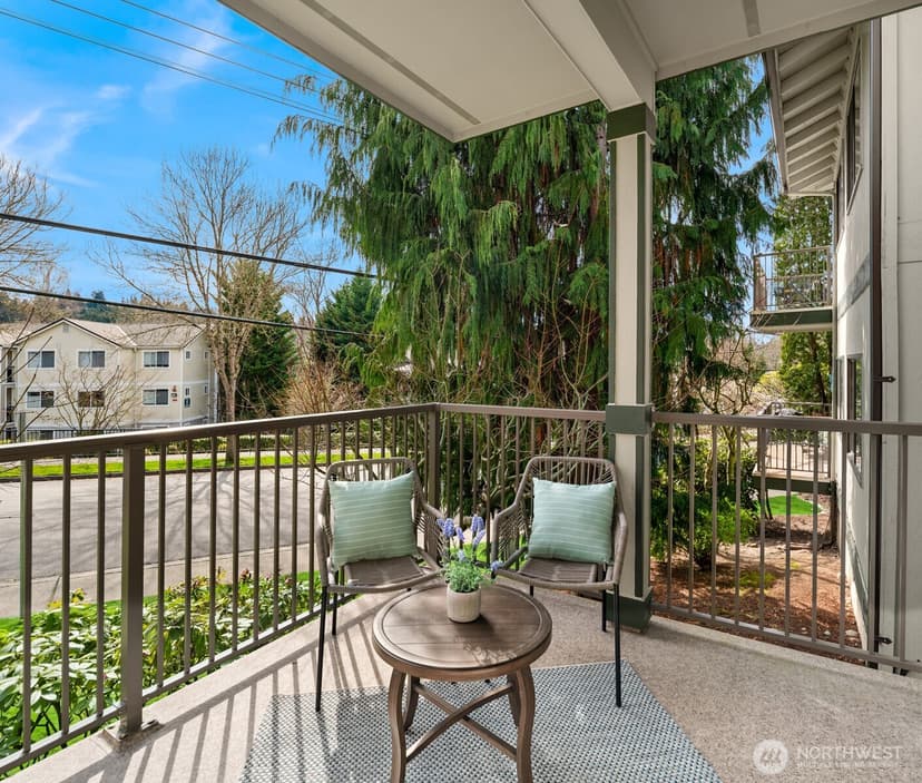 Property photo for 18003 108th Avenue NE #B2, Bothell photo 4