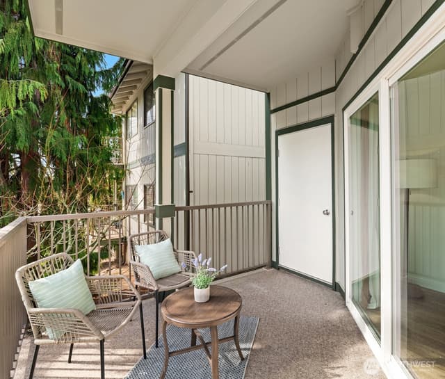 Property photo for 18003 108th Avenue NE #B2, Bothell photo 5
