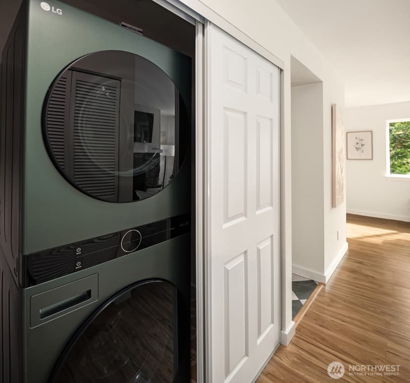 Property photo for 18003 108th Avenue NE #B2, Bothell photo 19