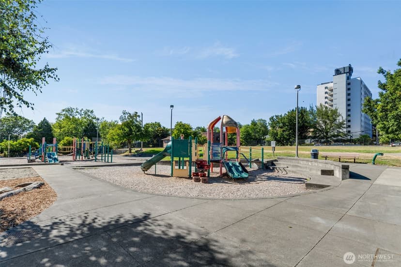Property photo for 1120 8th Avenue #1003, Seattle photo 40