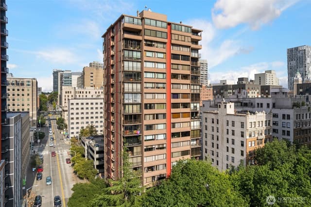 Property photo for 1120 8th Avenue #1003, Seattle