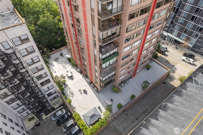 Property photo for 1120 8th Avenue #1003, Seattle photo 21
