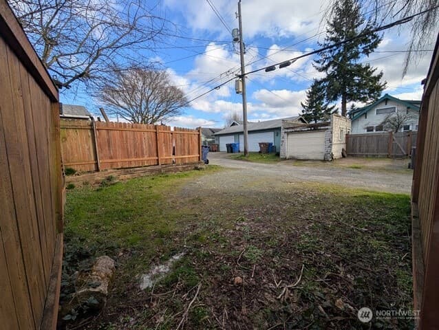 Property photo for 2726 S 14th Street, Tacoma photo 13