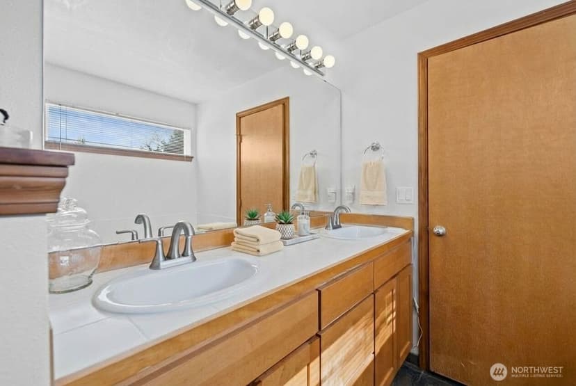 Property photo for 1496 Aberdeen Avenue NE, Renton photo 19