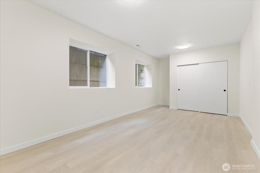 Property photo for 422 E Titus, Kent photo 25
