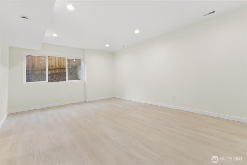 Property photo for 422 E Titus, Kent photo 24