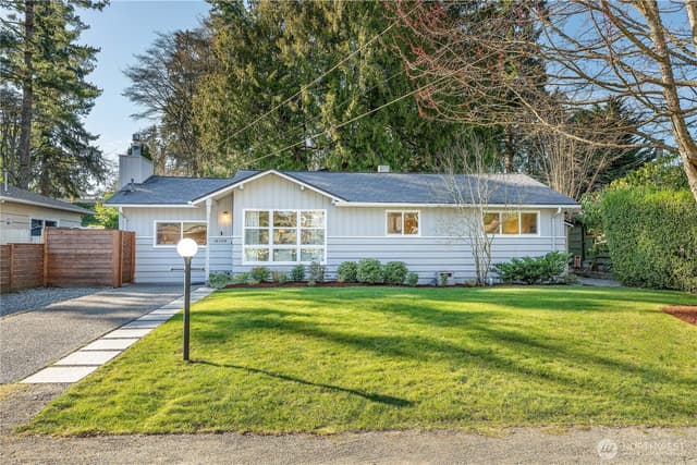 Property photo for 18709 12th Ave NE, Shoreline