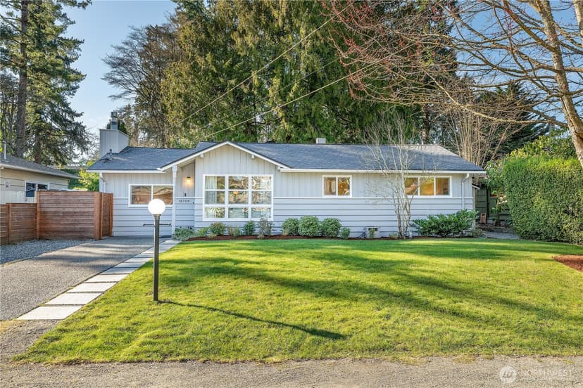 Property photo for 18709 12th Ave NE, Shoreline