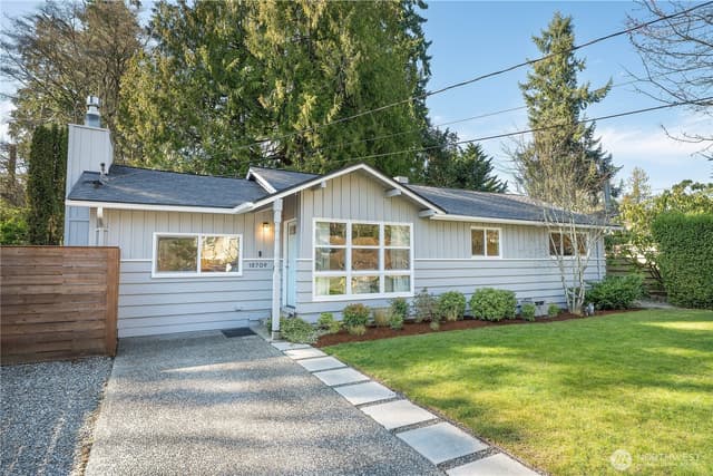 Property photo for 18709 12th Ave NE, Shoreline photo 2