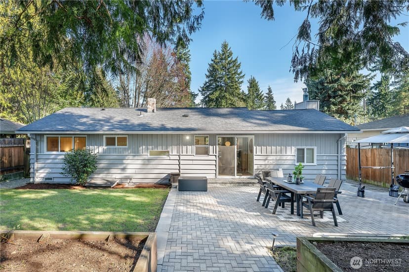 Property photo for 18709 12th Ave NE, Shoreline photo 22