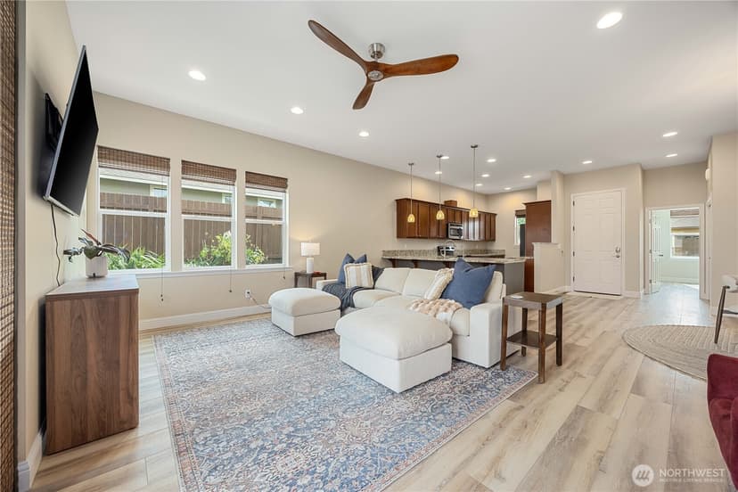 Property photo for 444 Hilltop Place, Chelan photo 9