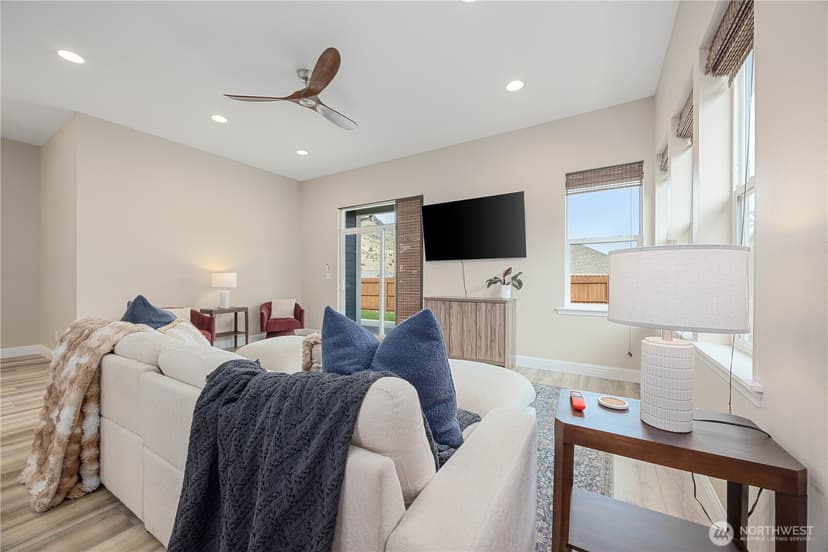 Property photo for 444 Hilltop Place, Chelan photo 10