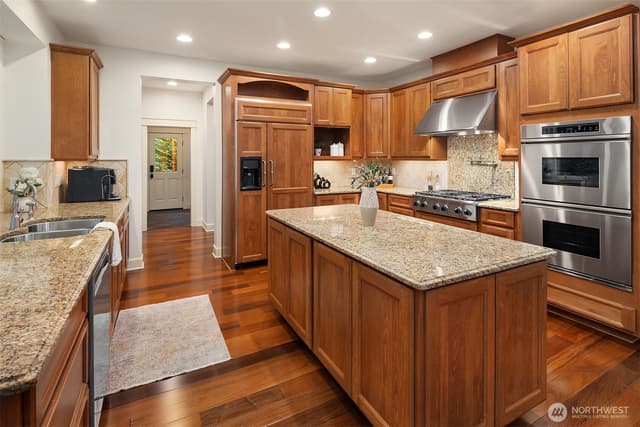 Property photo for 1262 173rd Avenue NE, Bellevue photo 4
