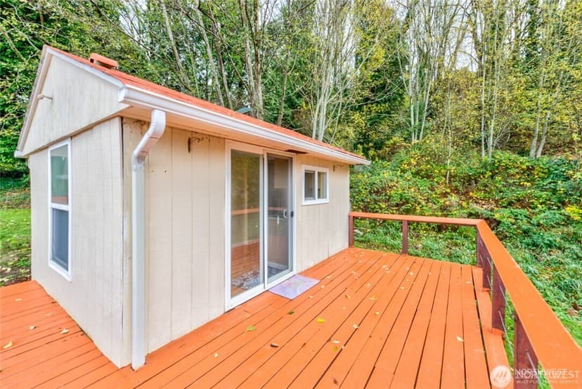 Property photo for 10904 49th Ave S, Tukwila photo 18