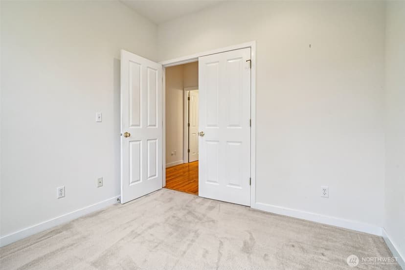 Property photo for 722 239th Lane SE, Sammamish photo 13