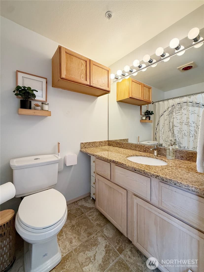 Property photo for 12050 15th Avenue NE #301, Seattle photo 8
