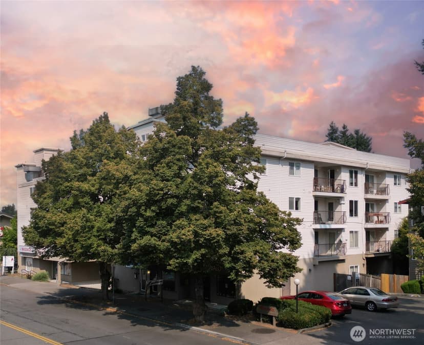 Property photo for 12050 15th Avenue NE #301, Seattle photo 12