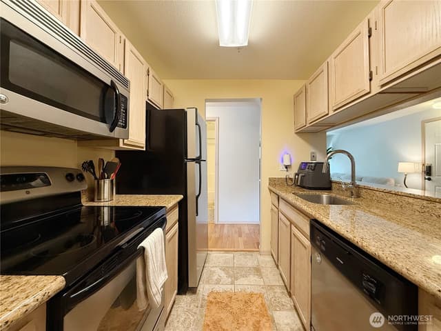 Property photo for 12050 15th Avenue NE #301, Seattle photo 5