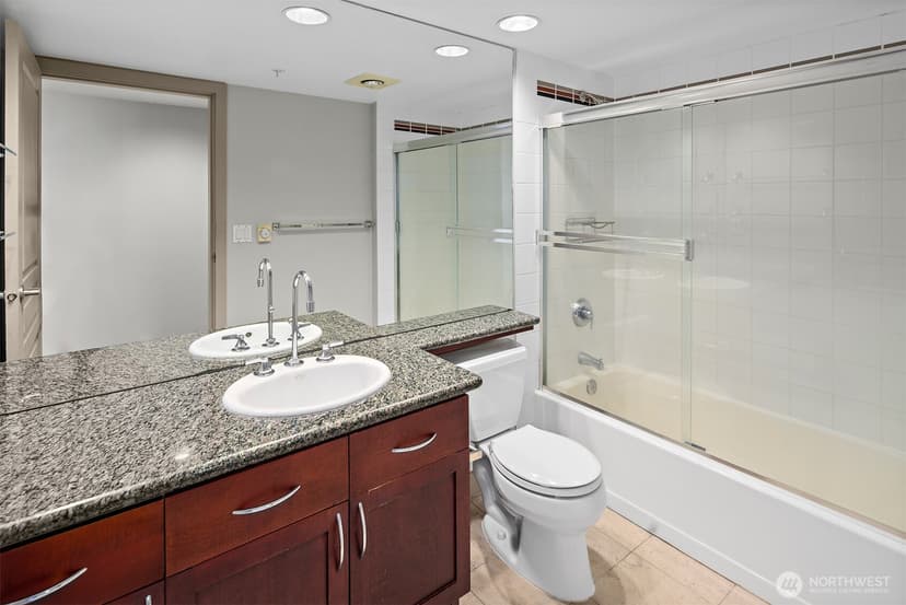 Property photo for 2929 1st Avenue #514, Seattle photo 10