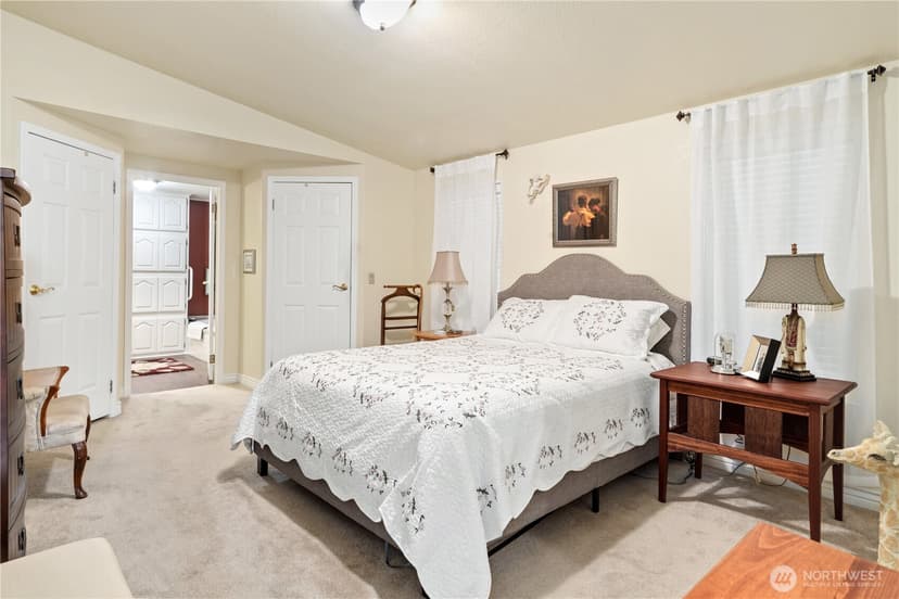 Property photo for 6680 NE Aquarius Lane, Bremerton photo 15