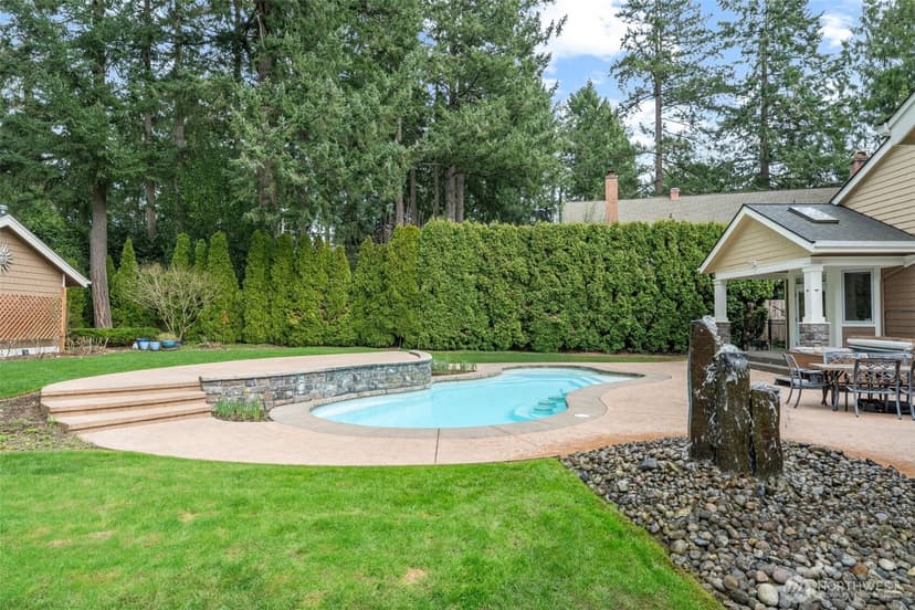 Property photo for 6 Forest Glen Lane SW, Lakewood photo 9
